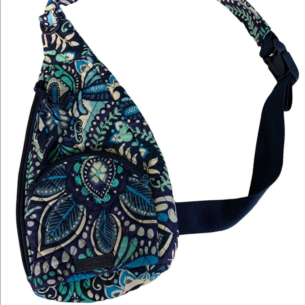 EUC Vera Bradley Blue Island Medallion Sling Backpack